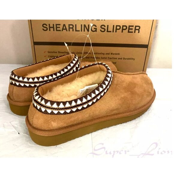 New Kirkland Signature Unisex Shearling Slippers - Picture 5 of 7